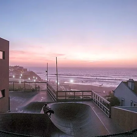 Otel Noah Surf House Portugal Santa Cruz (Oeste)