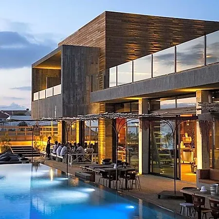 Noah Surf House Portugal * Santa Cruz (Oeste)